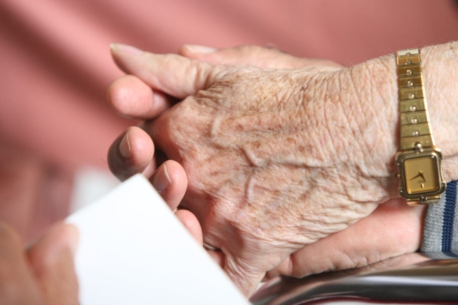Dia Mundial do Alzheimer reforça importância do cuidado com os doentes