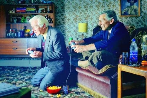 Sem Alzheimer! Jogar videogame diariamente ajuda idosos a protegerem memória